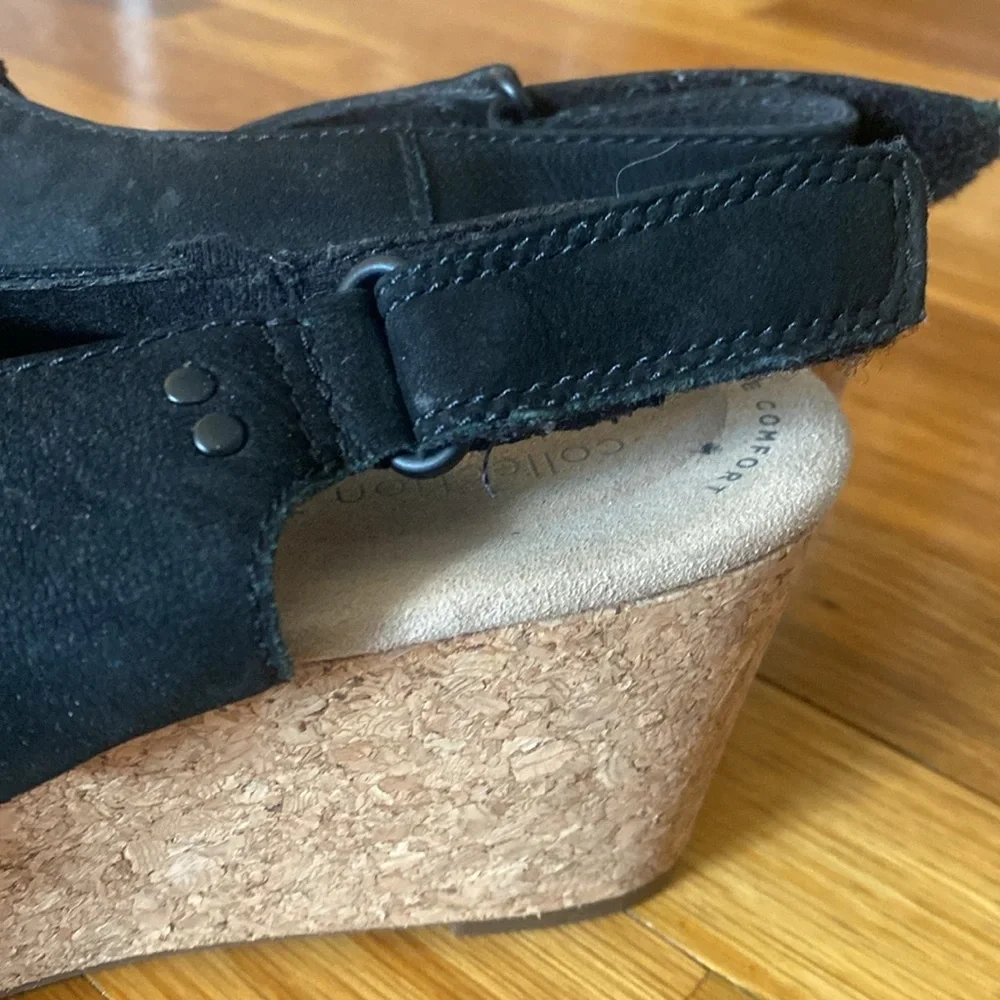 Clarks Women’s Black Wedge Sandals Size 8 - Picture 4 of 9